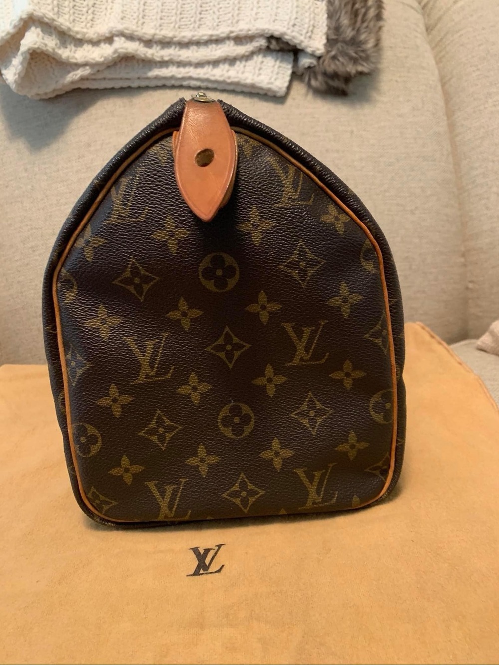 Louis Vuitton Monogram Speedy Handbag in Brown and Tan - Picture 4 of 7